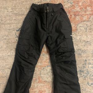 kids snow black snow pants size M !